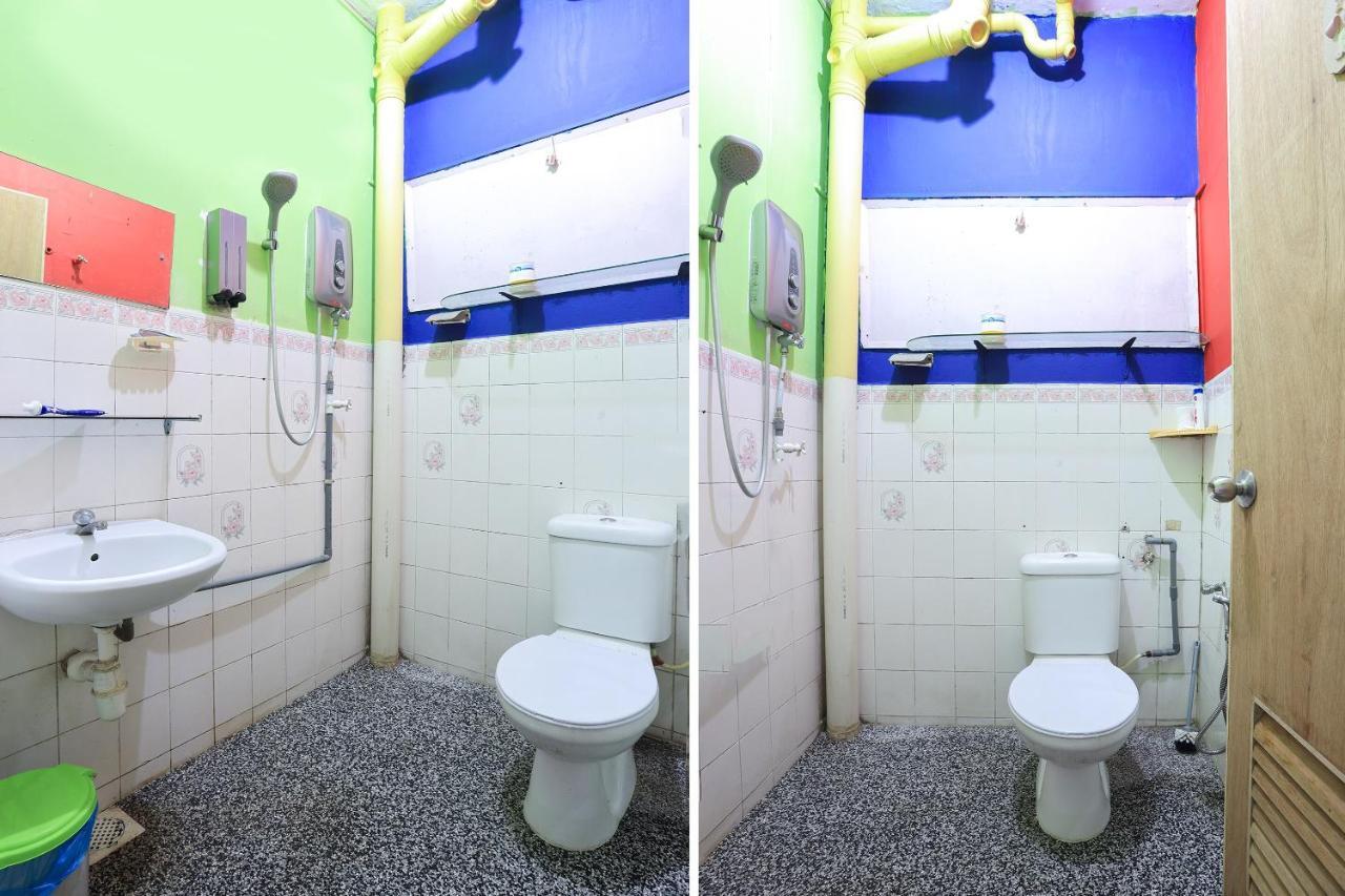 Oyo Home 90229, 3 Little Birds Homestay 4Bhk Malacca Exterior photo